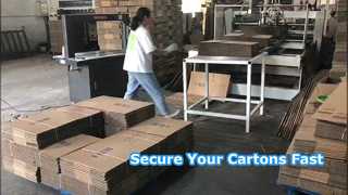 カートンボックスのショーケースのための機械PPひものパッキングを縛る