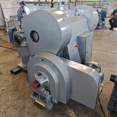 ヘンシュイモーター 波紋紙 切断機 マックス 効果的なサイズ 1200 X 830mm 作業速度 20 ストローク / 分