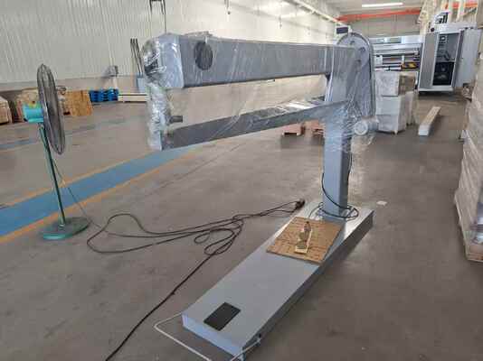 マニュアル カートンボックス縫製機 DZX1800 安定回転操作 高速1800mm 長さ 優れたパッケージングのために