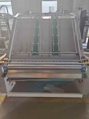 HL1600 自動合紙機（最大合紙サイズ1600×1250mm、処理速度5500枚/時、PLCプログラム制御）